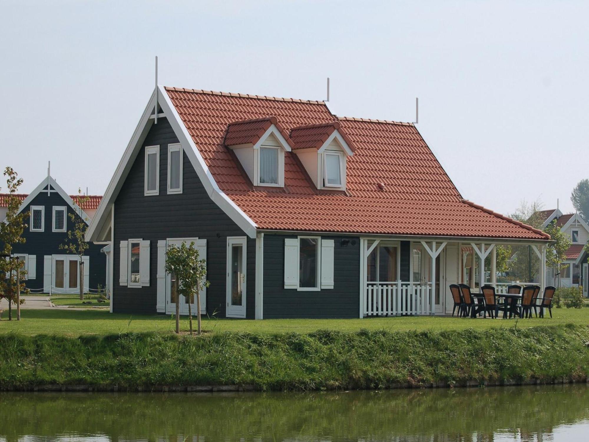 Restyled With Dishwasher, Near The Grevelingen Bruinisse