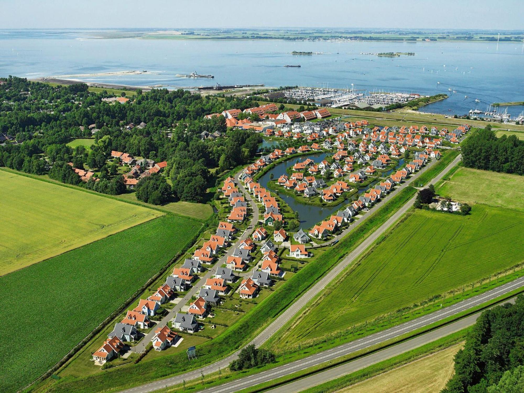 Villa Restyled With Dishwasher, Near The Grevelingen *